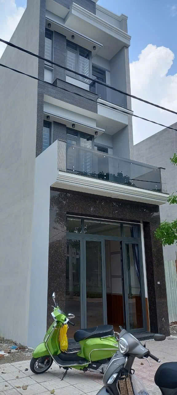 Bán Nhà 1 Trệt 2 Lầu Ngay Chợ Thái Bình Dương, Thuận An, Bình Dương.