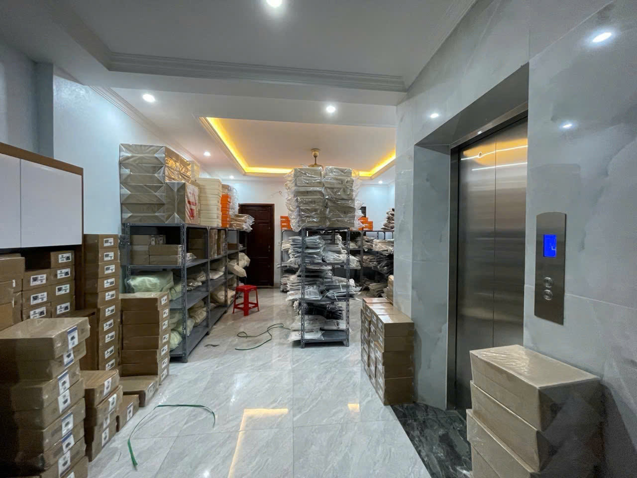 BÁN NHÀ 89 THỊNH LIỆT- HOÀNG MAI, 73 M2,THANG MÁY, MẶT TIỀN 5M, GIÁ 17,9 TỶ.