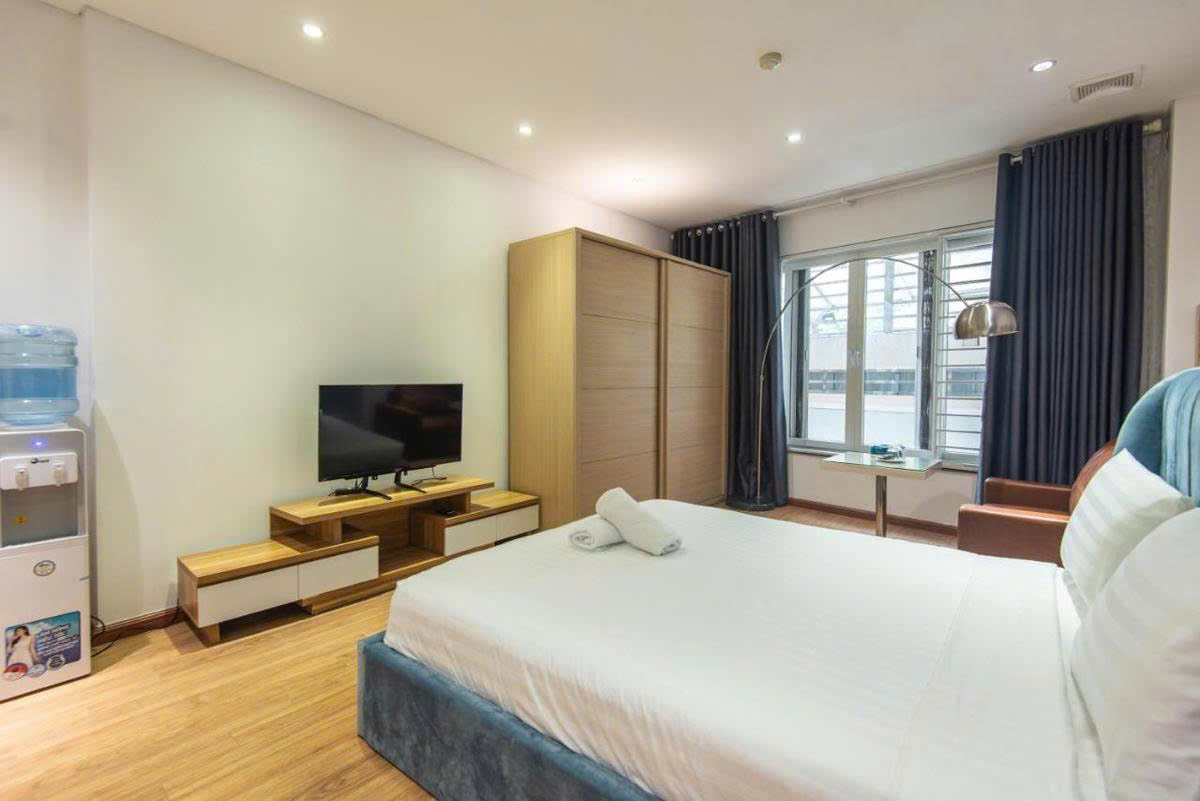 Mặt Phố Phan Kế Bính. Toà CCMN 98m2 , Vỉa Hè Rộng , 17 phòng full nội thất, Sẵn Vận Hành , Dòng tiền. 1.2 tỷ /năm