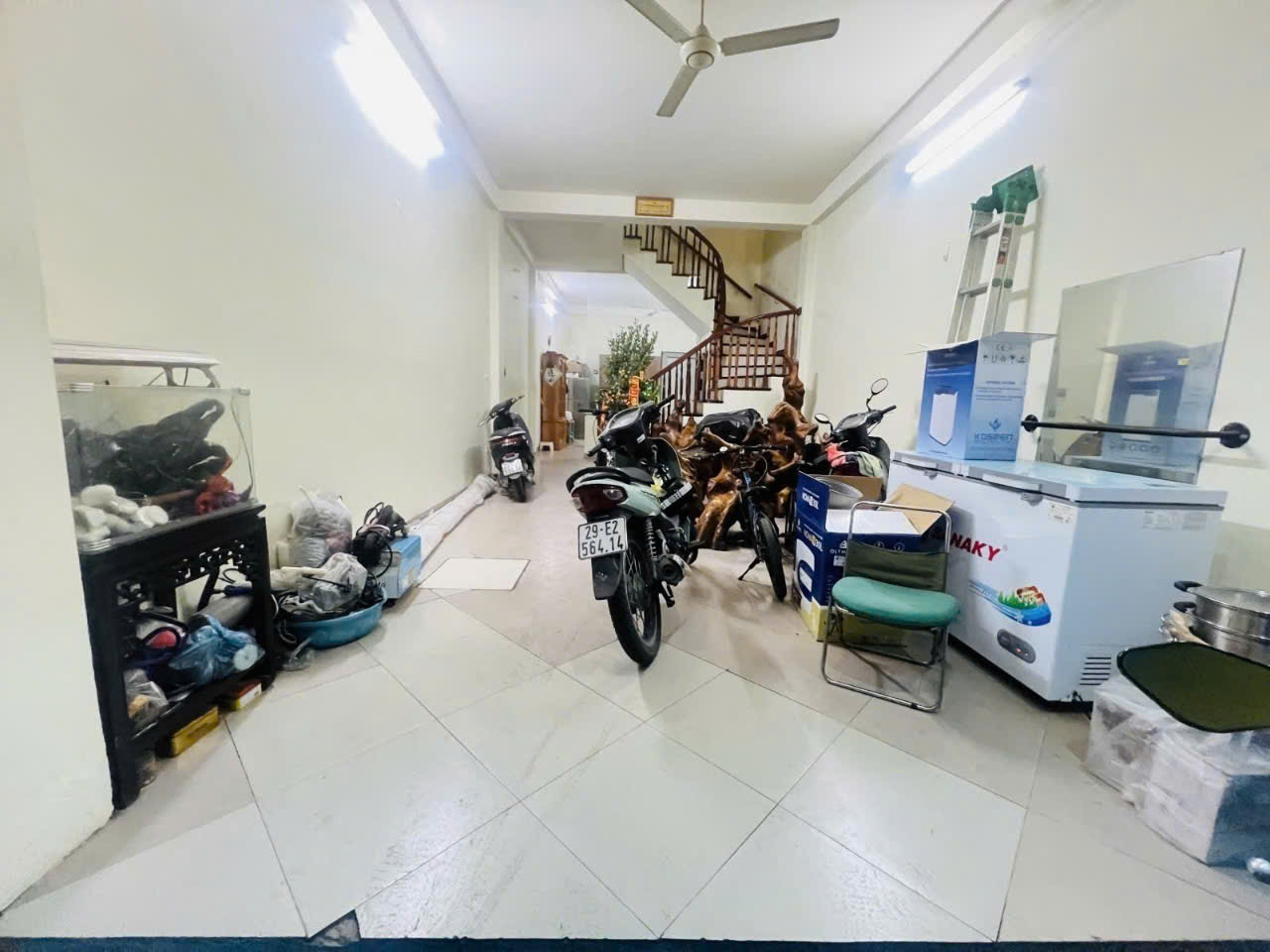 Thái Hà 70/80T2, 5 tầng, mt 4.5m nhỉnh 18 tỷ Đống Đa.OTO ĐỖ CỬA - LÔ GÓC 3 MẶT THOÁNG