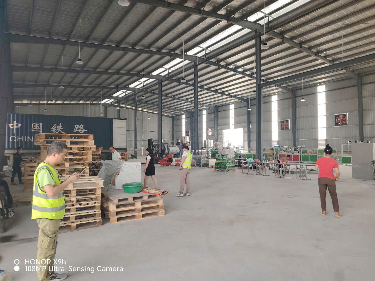 MỜI THUÊ NHÀ XƯỞNG NGOÀI KCN BẮC NINH , KHU VỰC TIÊN DU, TỪ SƠN - Dt xưởng: 1500m đến 10000m -