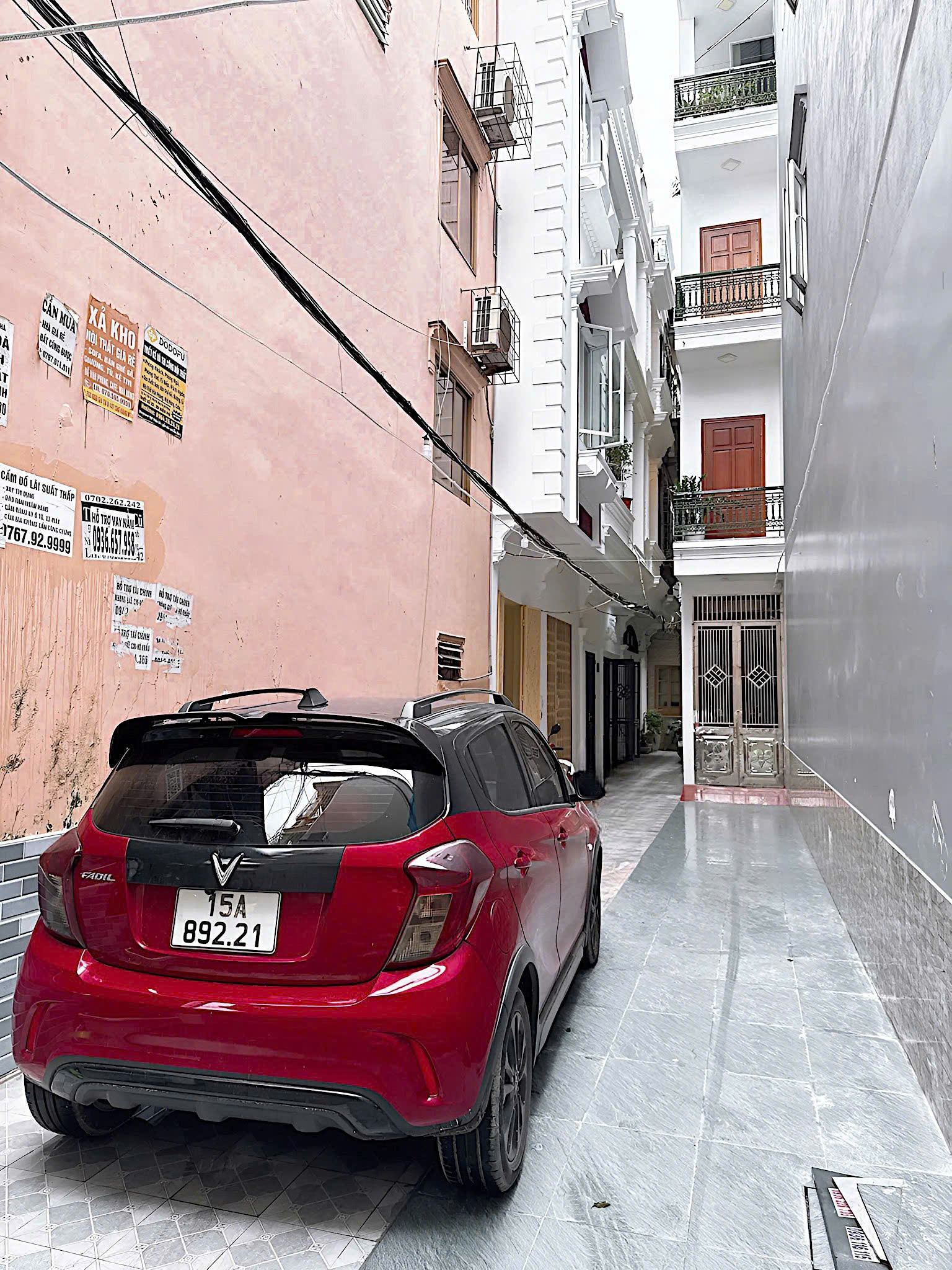 Hoa hậu ̂́ ̣ mặt tiền hơn 5m - Kết cấu 3,5 tầng - Ôto đỗ ngày đêm cách nhà đúng 5 bước chân