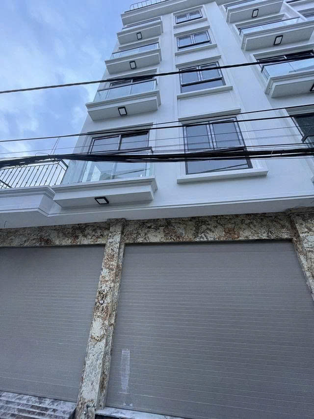 NHÀ MỚI Ô TÔ QUA- VÀO NHÀ Phố Nguyễn Văn Linh 60m2,X 6 Tầng,10.5 tỷ Long Biên.