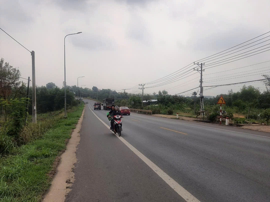Đất Chính Chủ Cực Đẹp Mặt Tiền Ngay Quốc Lộ 20- Xã La Ngà- Huyện Định Quán- Đồng Nai