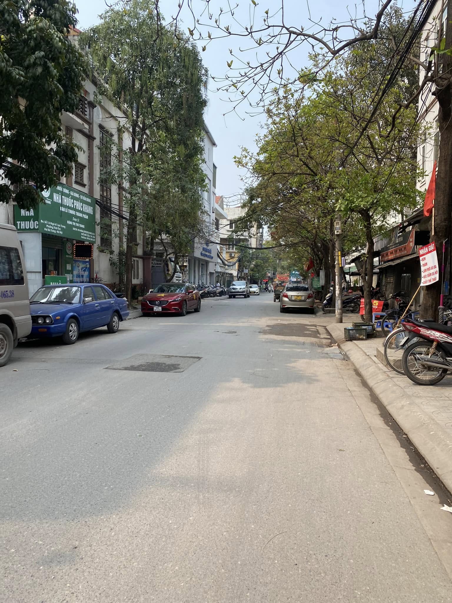 Bán nhà phân lô Lạc Trung, oto tránh, vào nhà, mặt tiền 8m, 29 tỷ