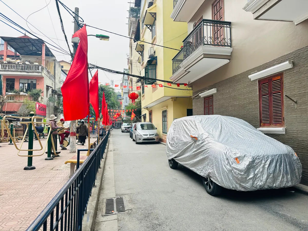 HOA BẰNG CẦU GIẤY - TÀI CHINH NHỈNH 9 TỶ -DT 50M -MĂT TIỀN RỘNG 4,8M -NHÀ DÂN XÂY CHẮC-NGÕ NÔNG THẲNG