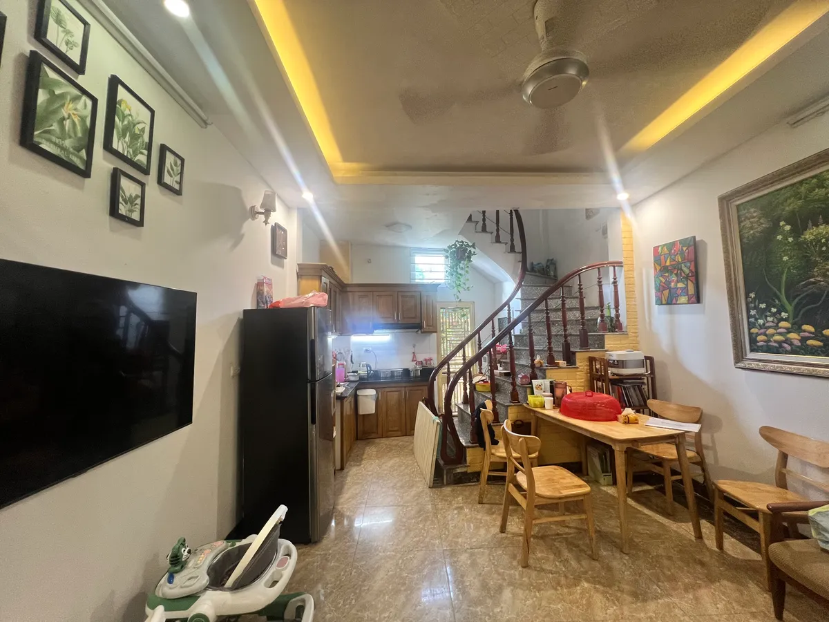 TIN CỰC NÓNG! CÔ EM BÁN NHÀ TÂM HUYẾT VỀ QUÊ SỐNG -BÁN GẤP NHÀ ĐẸP LÊ TRỌNG TẤN – GẦN PHỐ, Ở LUÔN, GIÁ CHỈ 6.8 TỶ!