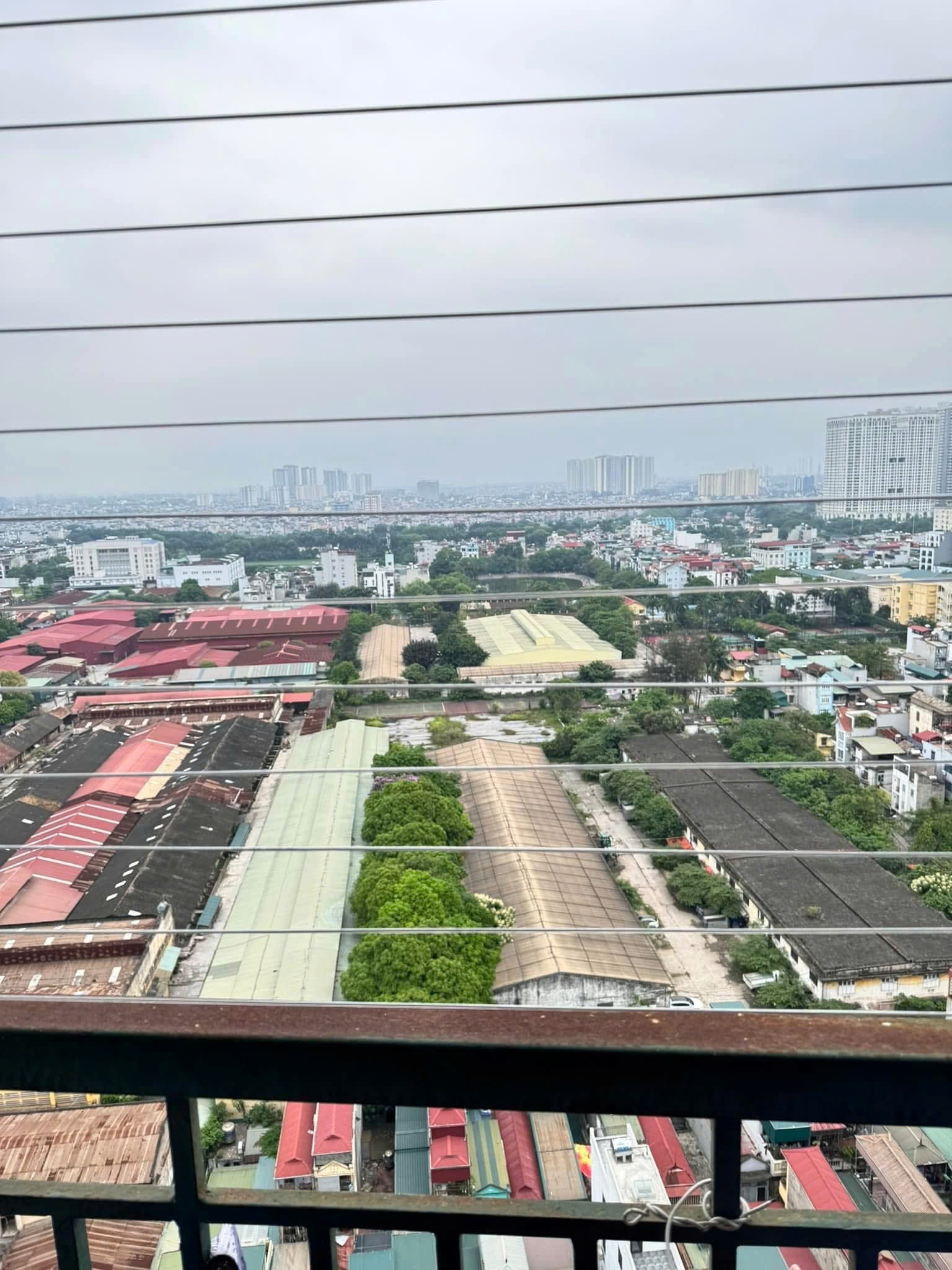 5.x tỷ! Bán Căn Hộ Sân Vườn 2PN 74m2 tại CC Vinahud 536A Minh Khai. LH: 0966559604