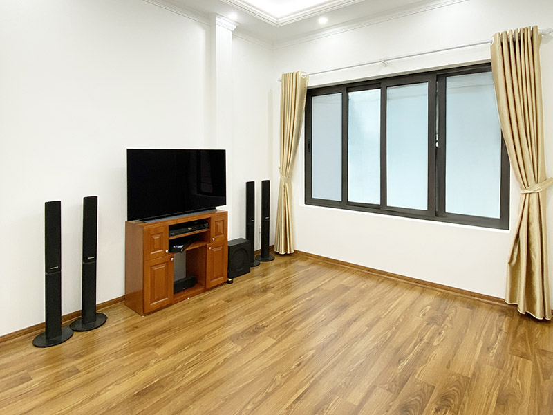 Nhà 6 tầng Phan Văn Trường, Cầu Giấy, Hà Nội cần bán ngay