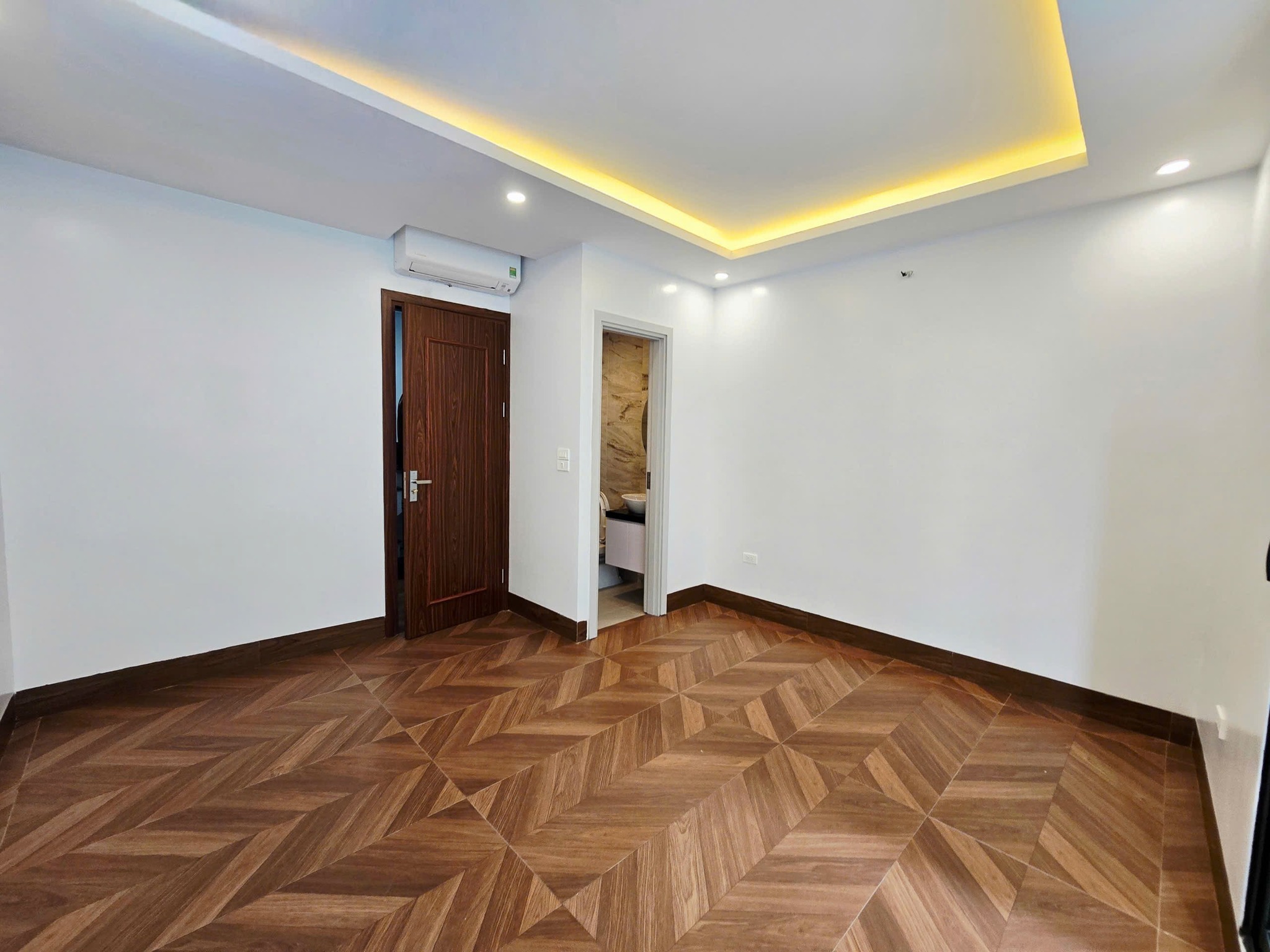 Bán nhà Xuân Đỉnh - Bắc Từ Liêm 6 tầng thang máy giá chỉ 9 tỷ