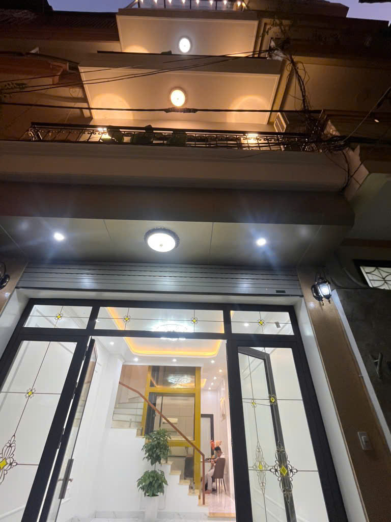 Siêu phẩm phân lô mới đét phố Thái Hà, Đống Đa, 43m2, 5 tầng thang máy, gara ô tô, giá 16.x tỷ