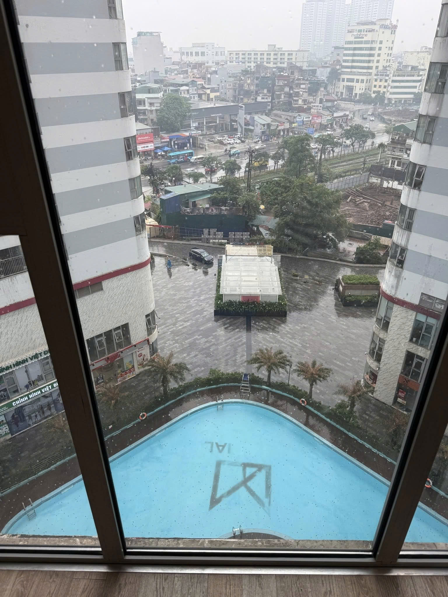 CHO THUÊ PHÒNG TRONG CĂN HỘ 3PN - CHUNG CƯ 360 GIẢI PHÓNG