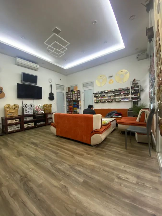 Nhà Đồng Nhân, gần hồ Hai Bà, 15m ra phố, ngõ rộng, DT 80m, mt 5.5, 18 tỷ có TL