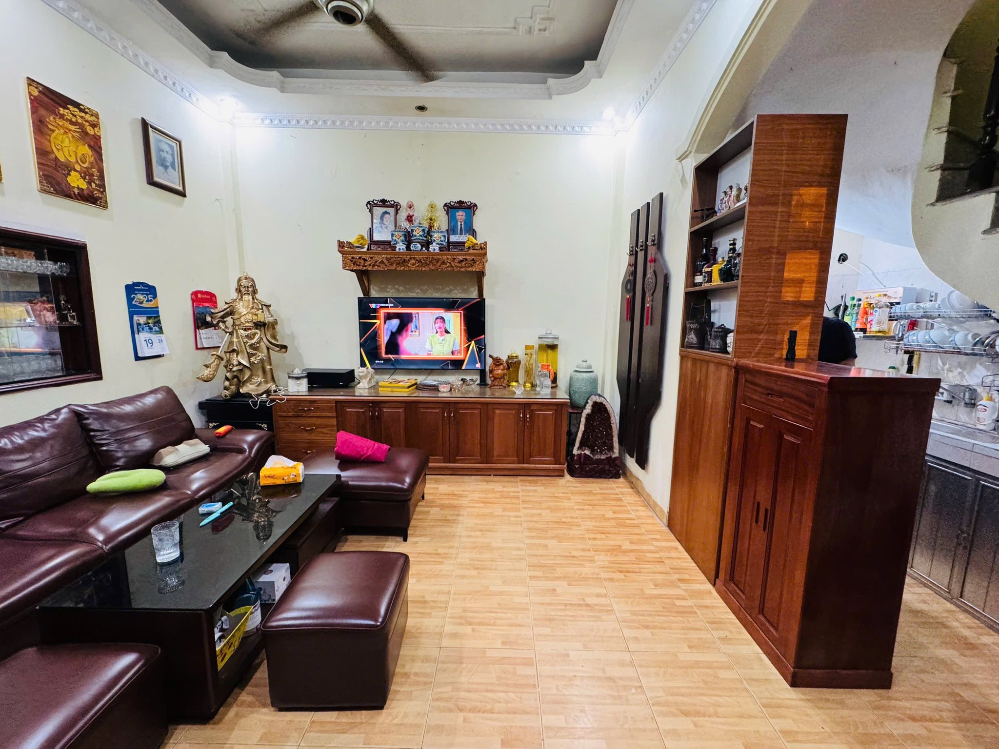Bán nhà Kim Mã, Ba Đình, nhà dân xây, đầy đủ công năng, ngõ rộng, 6.75 tỷ có TL