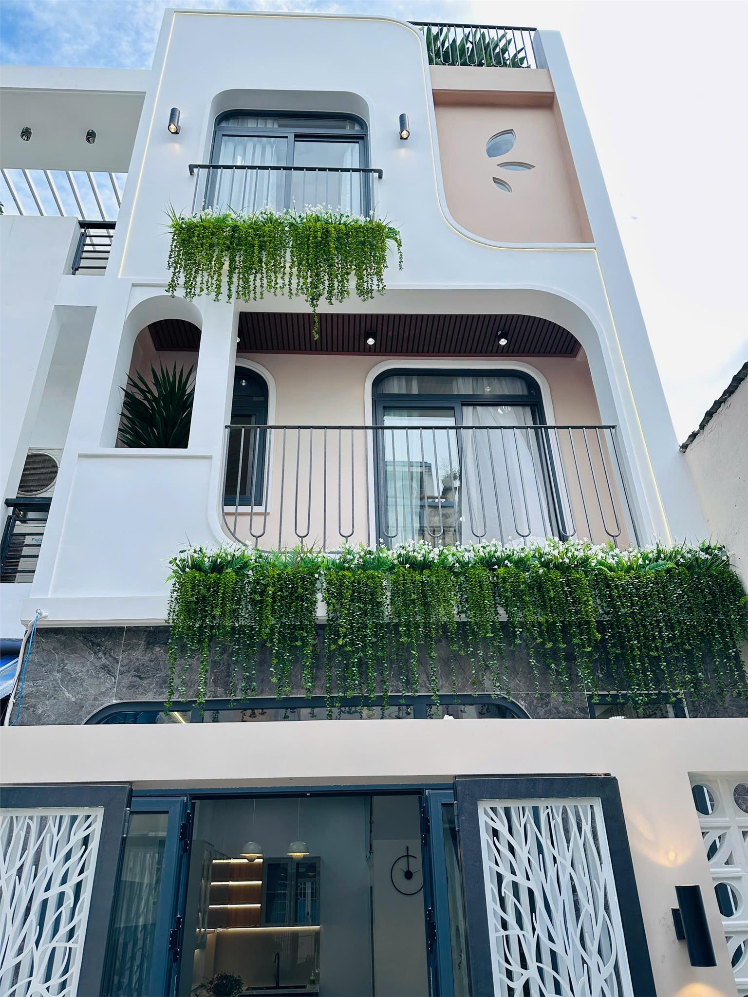 NHÀ XÂY MỚI - DTSD: 140m2 - HXH NGANG 4,5M ❌ 4 TẦNG GIÁ CHỈ 5,97 Tỷ TL - P12, GÒ VẤP, HCM.