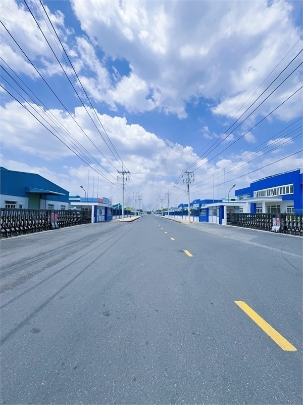 nhà xưởng sản xuất kiên cố , phục vụ nhiều ngành nghề CNC, thu hút DN FDI, EPE