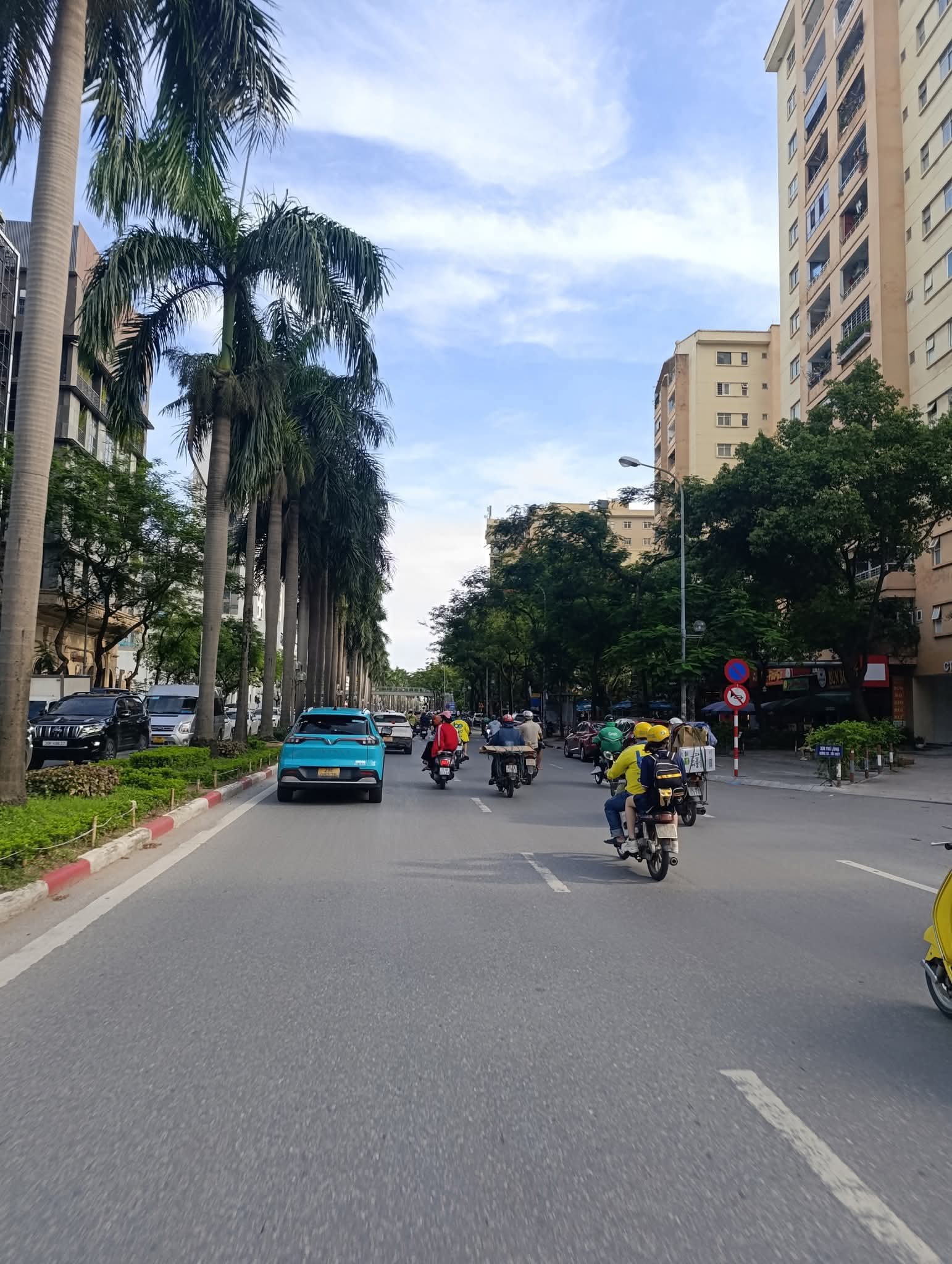 MẶT ĐƯỜNG MỸ ĐÌNH - OTO TRÁNH - KINH DOANH - DÂN CƯ ĐÔNG ĐÚC