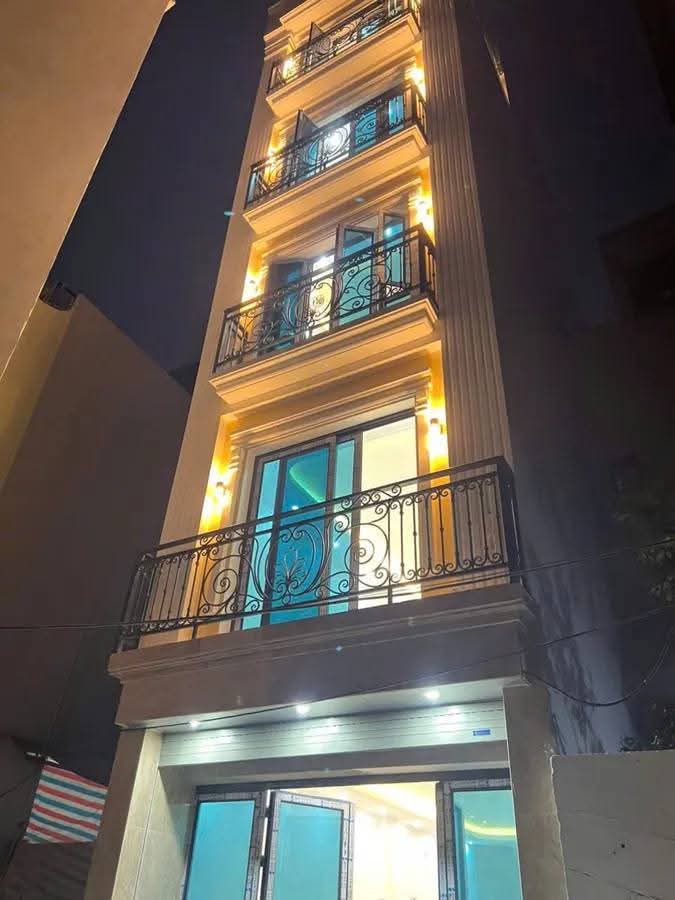 Bán nhà 7 tầng mới xây - tặng đất, ngõ chính ô tô - Ngọc Thụy, Long Biên, Hà Nội