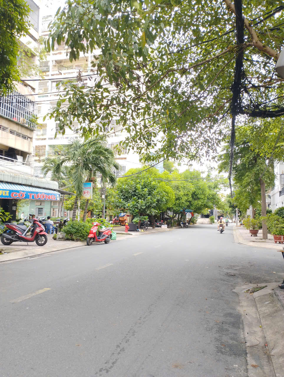 Hiếm Tân Sơn Nhì - 4x16m - HXH Kinh doanh - 3 tầng view Công viên