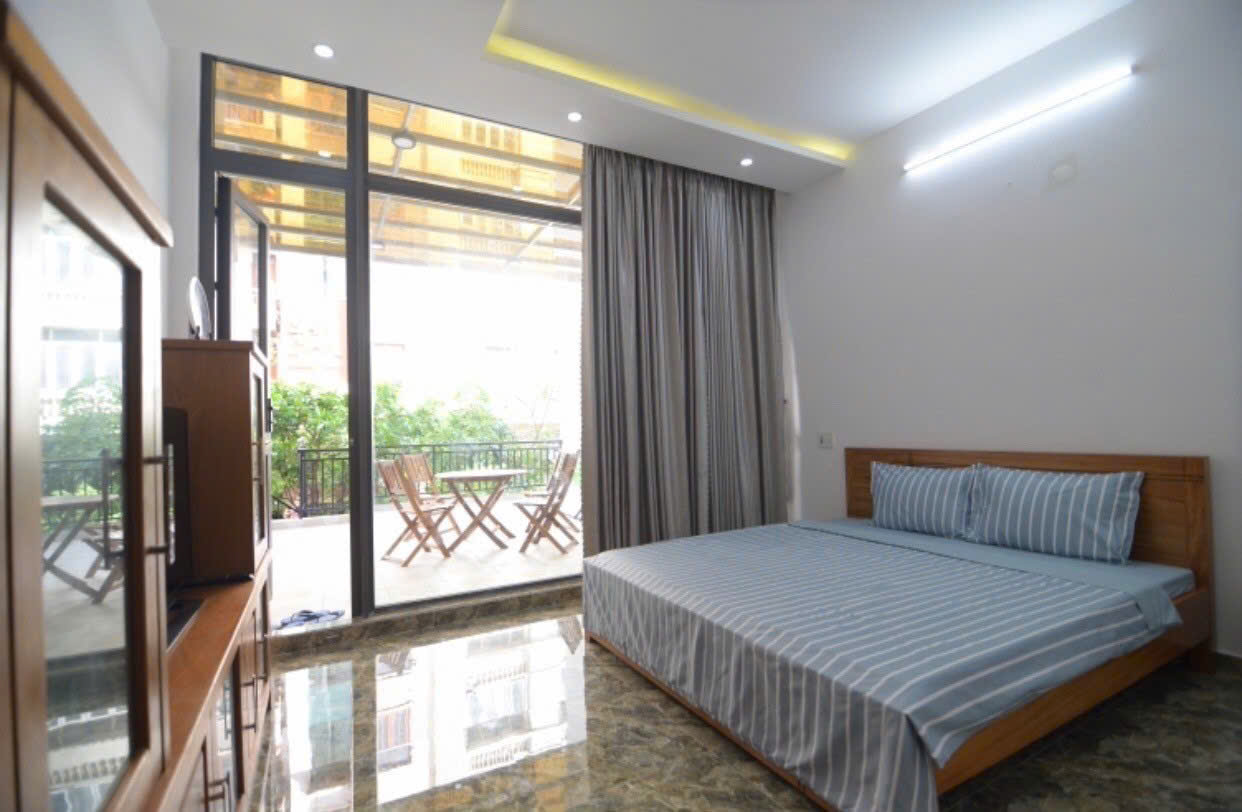 90m2