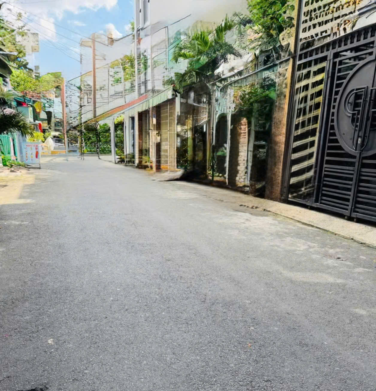 GIÁP QUẬN 10 – LÝ THƯỜNG KIỆT – VÀI CĂN RA XE TẢI TRÁNH – 3 LẦU – 41M². NHỈNH 6 TỶ.