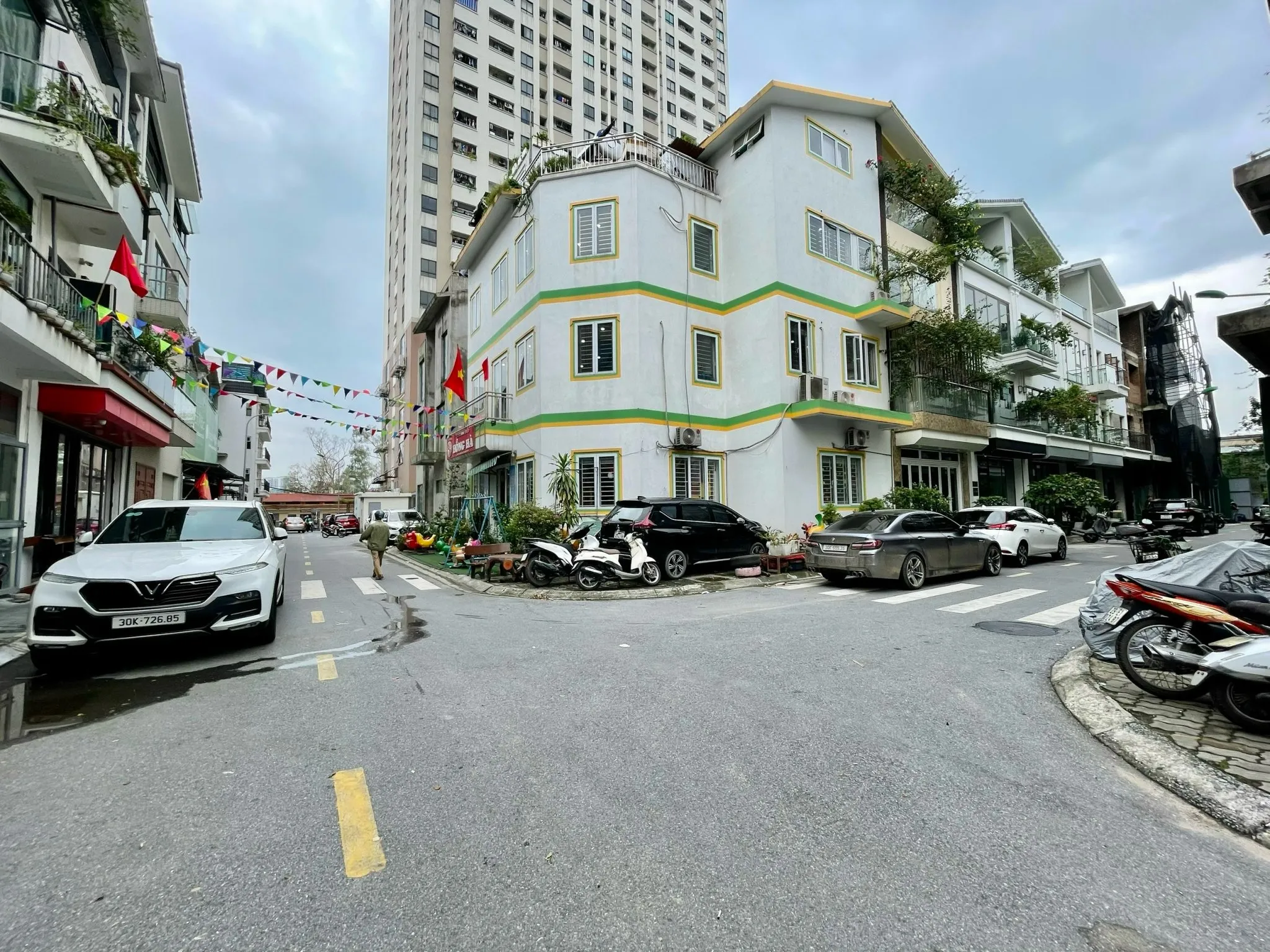 Tin Được Không Siêu Phẩm Liền kề Hoàng Mai Vài Bước Chân Ra Mặt Đường Giải Phóng Hoàng Mai- HN. 21 tỷ