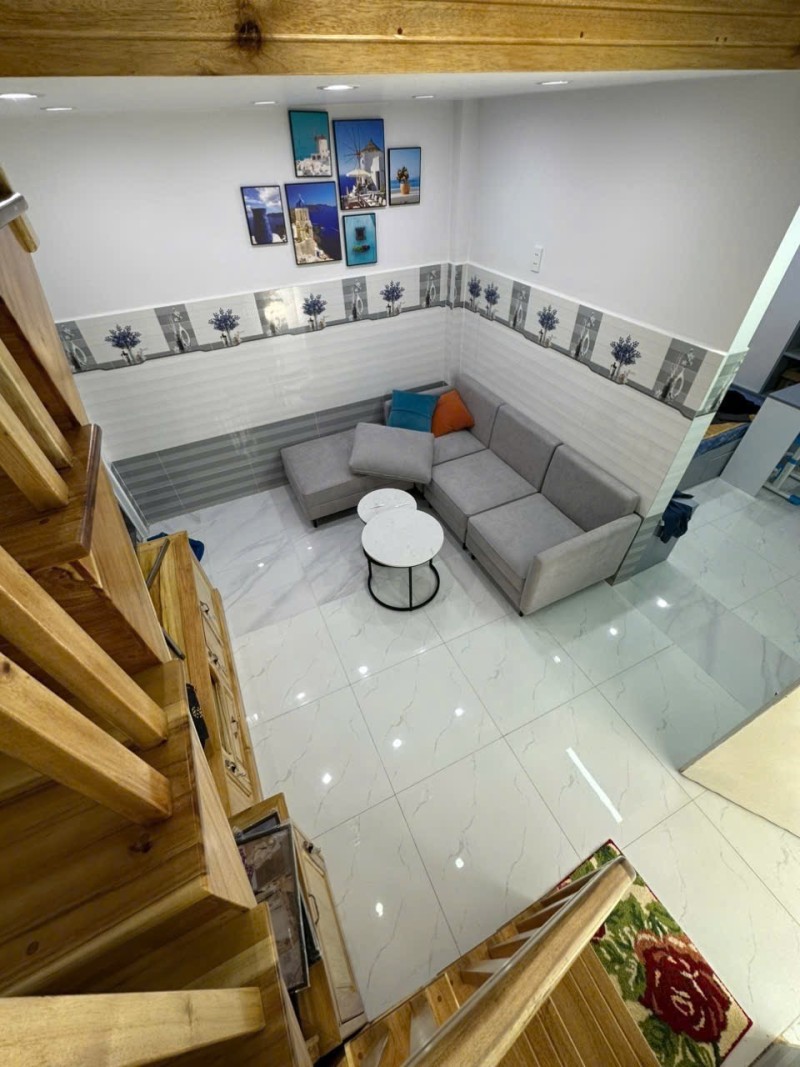 Bán nhà 92m² 2 tầng, 5PN, 3WC, Q.9, 7.15 tỷ, sổ hồng