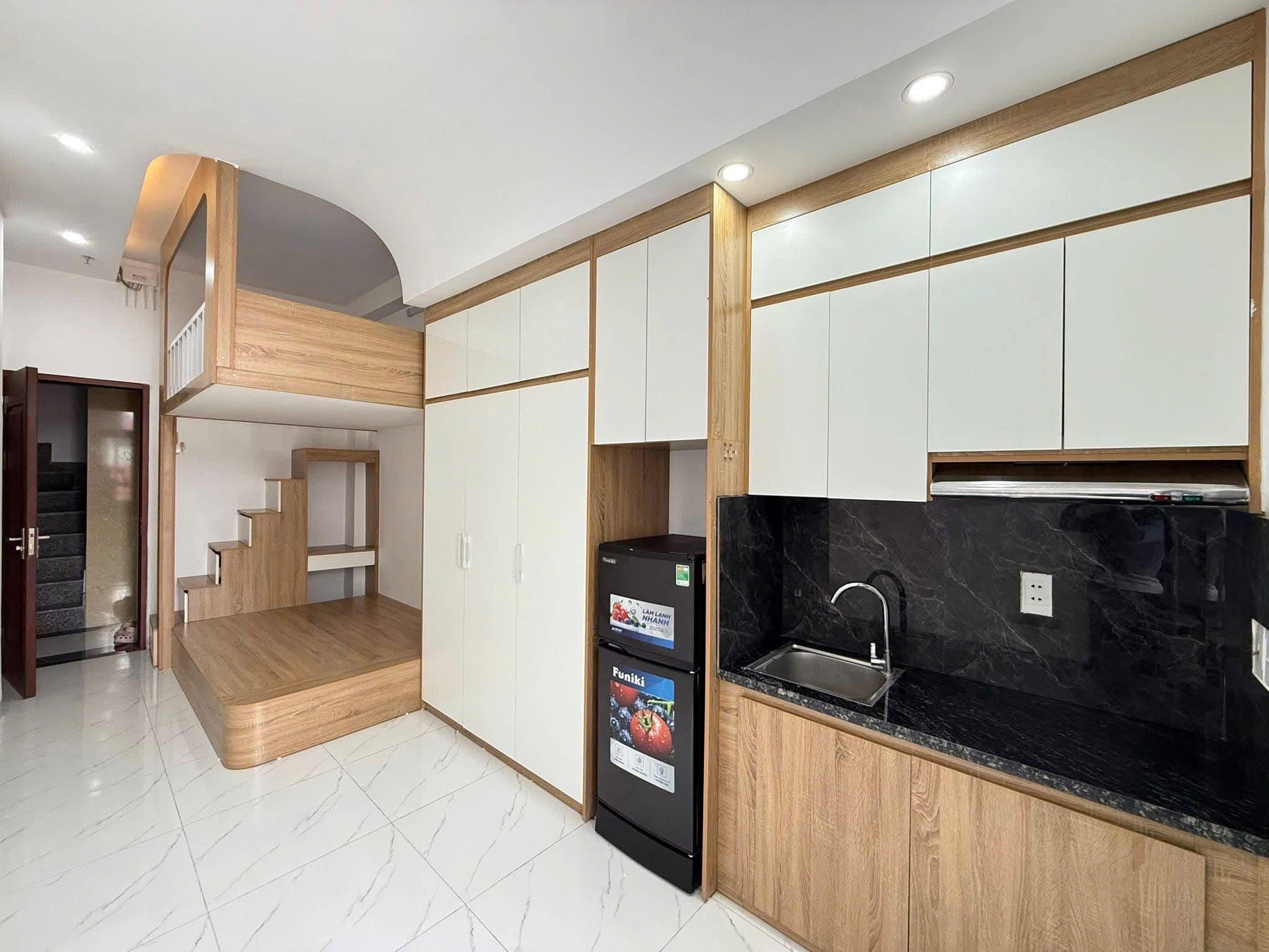 NHÀ MỚI 6 TẦNG THANG MÁY FULL NỘI THẤT DÒNG THU 7O TRIỆU /THÁNG ĐỘI CẤN BA ĐÌNH