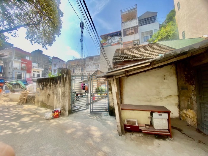 Chủ cần bán gấp - đất vàng Ba Đình,ô tô đỗ cổng, 156m mặt tiền 11m chỉ 21.8 tỷ