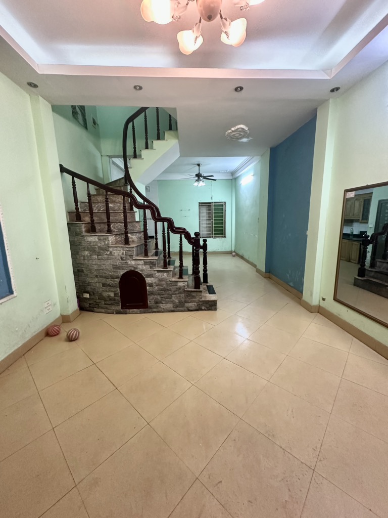 Bán nhà Nguyễn Đức Cảnh – Ở Luôn – Gần Hồ Đền Lừ – Ngõ Thông Thoáng 47m2 giá 8.9 tỷ
