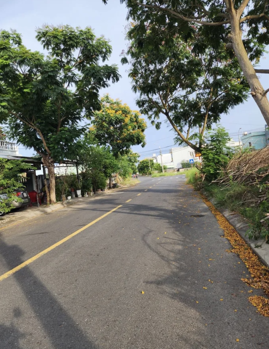 Lô đất mặt tiền Dương Tôn Hải . DT:89m , ngang 5m