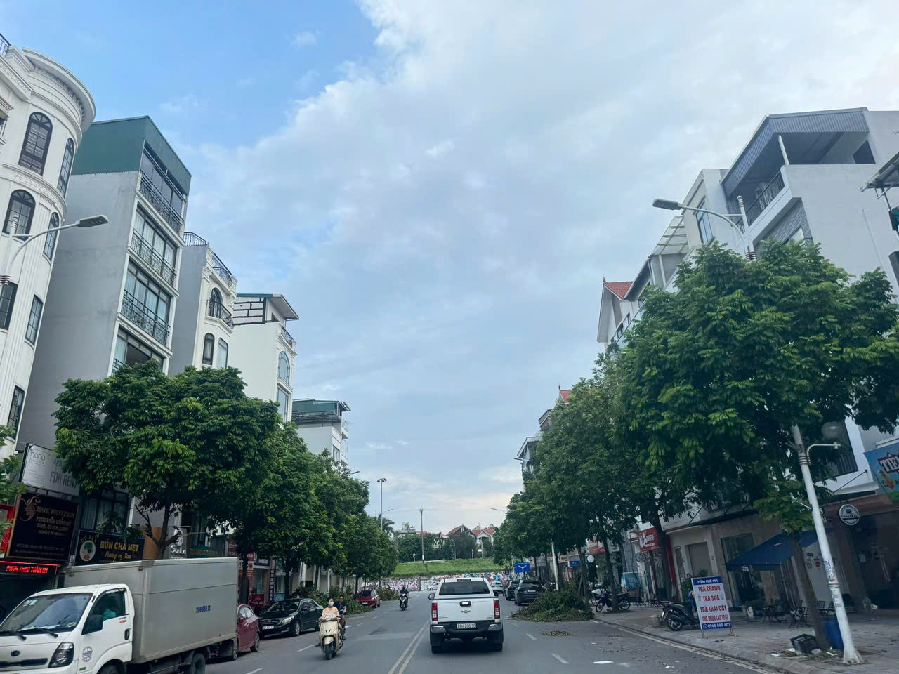 CHỊ VỊNH BÁN GẤP NHÀ NGỌC THỤY – 5 TẦNG – THANG MÁY CHỜ – OTO ĐỖ CỬA , 7.1 TỶ