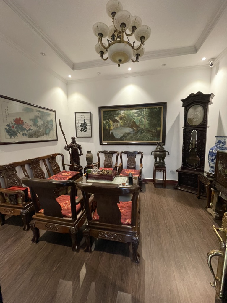 Bán nhà Võng Thị, Tây Hồ, lô góc, ô tô, 88m2, 3 tầng, Mt 8.2m, chỉ 20.9 tỷ