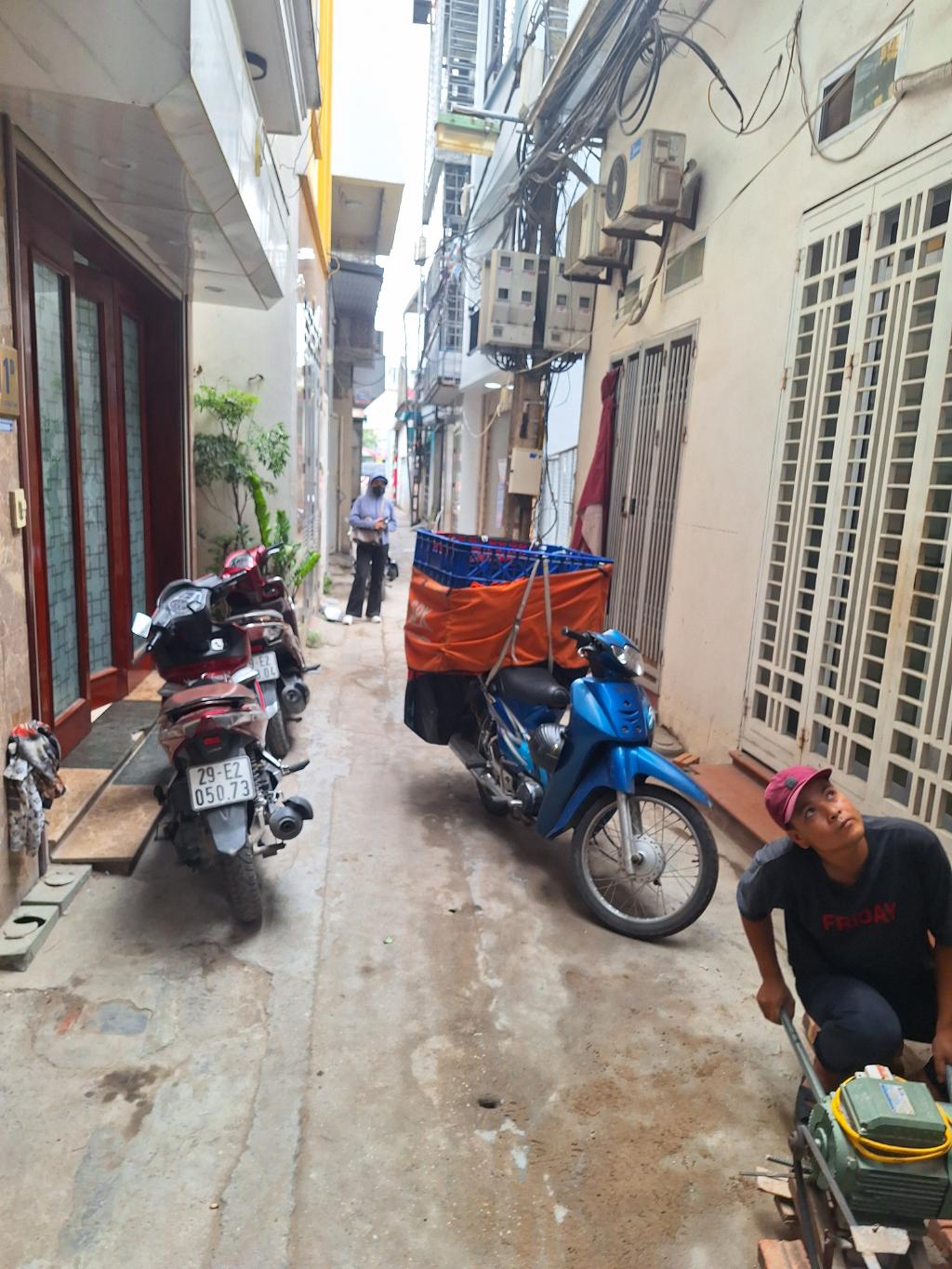 BÁN NHÀ 12 TỶ PHỐ TRẠM 75m MẶT TIỀN 6.5m NGÕ THÔNG,LONG BIÊN HÀ NỘI