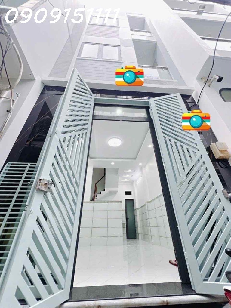 GẤP GẤP- NHÀ ĐẸP- QUẬN 4-40M2- NHỈNH 5 TỶ