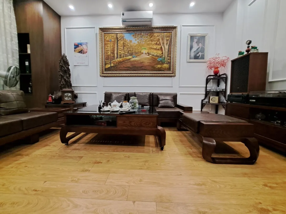 Bán Nhà Phố Láng Hạ 36m2 x 5 tầng K/D Ô Tô Đỗ Cửa 15.5 Tỷ Q. Đống Đa