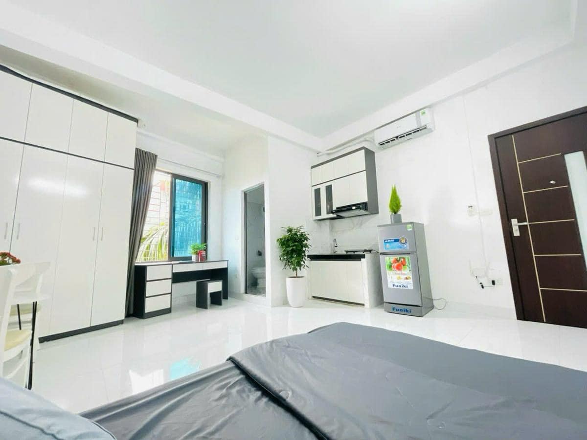 Bán toà chung cư mini, Phùng Khoang, Nam Từ Liêm,121m, 7T. Thang máy, 30 phòng khép kín, dòng tiền 1.8 tỷ/năm. Ngõ nông, rộng