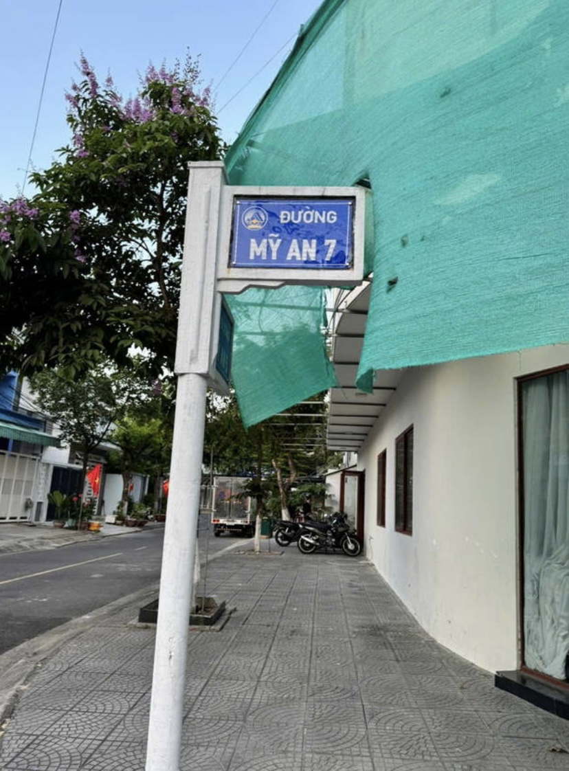 100m2