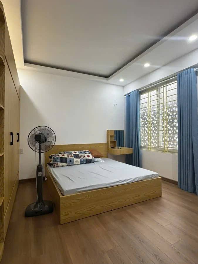 NHÀ ĐẸP Ở NGAY - NỘI THẤT XỊN SÒ - NGÕ OTO TRÁNH - GẦN HỒ SEN