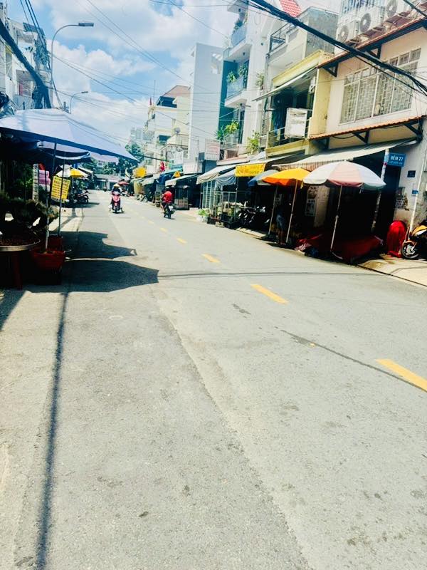 VỊ TRÍ Kd ĐỈNH - MẶT TIỀN LÔ GÓC - GẦN CHỢ TÂN HƯƠNG - 68M - 2 TẦNG NHỈNH 8