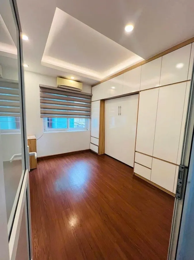 Bán nhà Định Công Hạ siêu đẹp, 2 thoáng, 34m2, 4 tầng, 5.8 tỷ