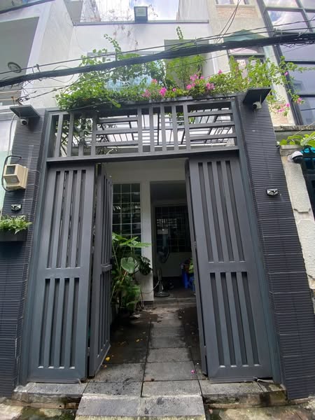 Nhà Đường Cô Giang Phường 1 Quận Phú Nhuận.