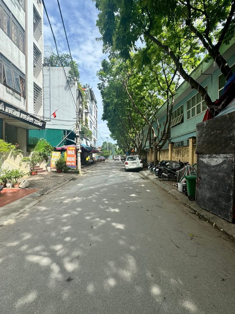 NHÀ ĐẸP,ĐÔNG THẮNG, ĐÔNG NGẠC, BẮC TỪ LIÊM-KD-Ô TÔ- VỈA HÈ:80M X5T,MT 6M, GIÁ 22,5 TỶ.