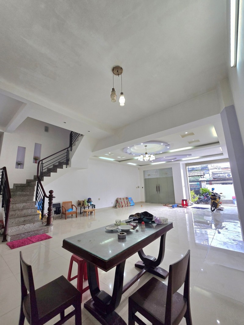 Bán Biệt Thự 162m2, 3 tầng, 5PN, 6WC, Dương Văn Cam, Linh Tây, Thủ Đức - 12.65 tỷ