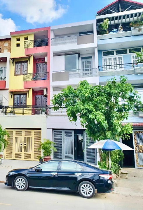 BÁN NHÀ MT ĐƯỜNG 20M, 4 TẦNG (4x22M), 10 PHÒNG CHO THUÊ 16 TRĐ/THÁNG - CHỈ 8.3 TỶ (TL), P.7, QUẬN 8