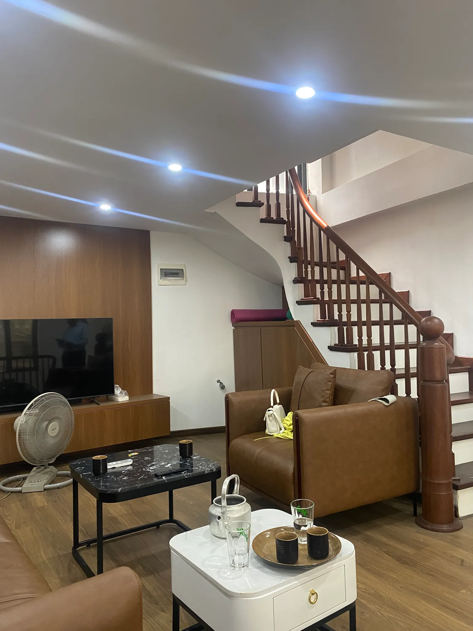 BA ĐÌNH -HOÀNG HOA THÁM - LÔ GÓC - OTO SÁT NHÀ - NGÕ THÔNG - VỊ TRÍ CỰC ĐẸP - SỔ ĐỎ HOA HẬU ,