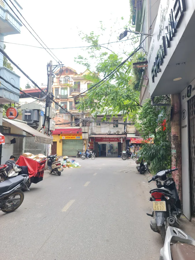 BÁN NHÀ MẶT PHỐ YÊN HÒA-TRUNG TÂM -KINH DOANG TỐ-DÂN XÂY DT;72M MT 4,5M Ô TÔ TRÁNH-NHỈNH 25 TỶ