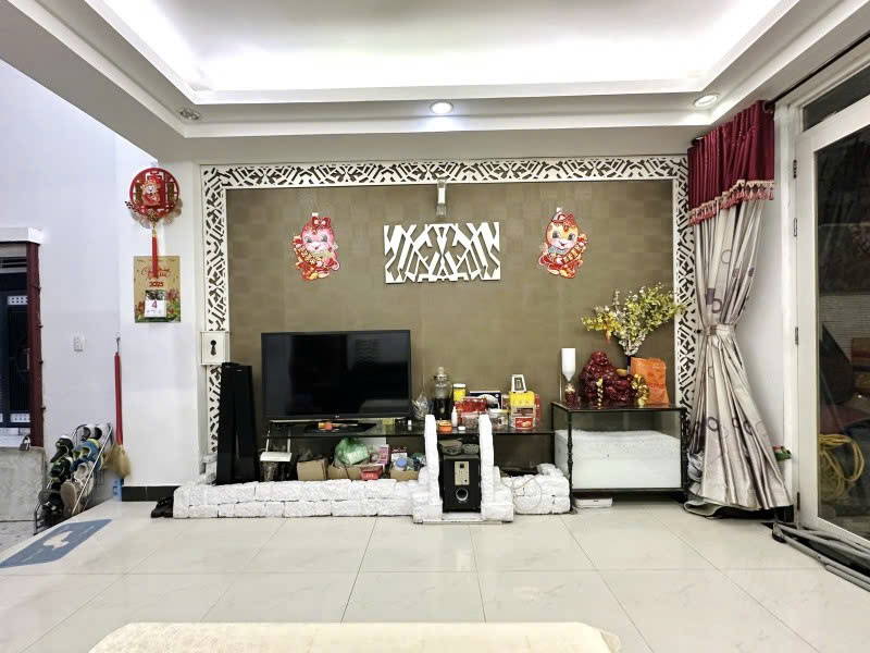 Nhà Phú Nhuận xây kiên cố – 3tầng, an cư lý tưởng, sẵn dọn vào ở !