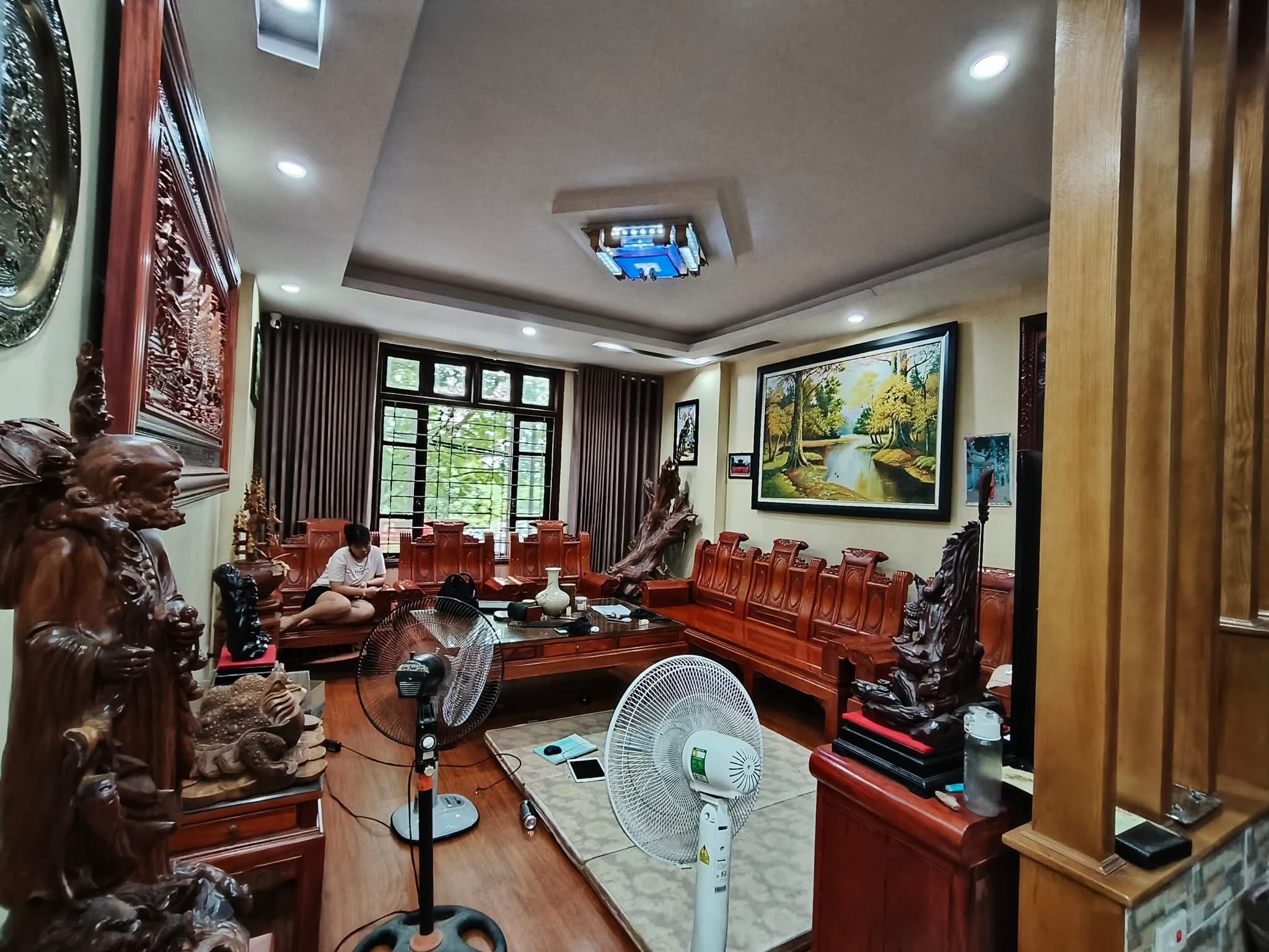 CHỈ 32 TỶ SỞ HỮU NHÀ DT 105M, 6 TẦNG, GARA Ô TÔ, 2 THOÁNG, Ở NGAY, NGÕ THÔNG QUẬN CẦU GIẤY.