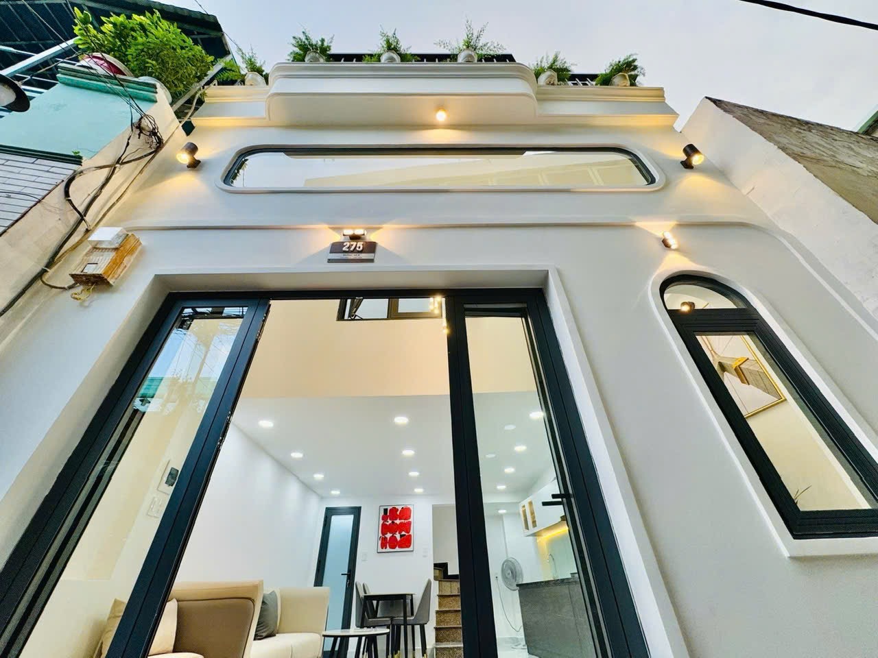 Ban nha Nguyễn Văn Nghi P1 GV ➖Sát mặt tiền ➖DT:4 x 7m.nhà đẹp vo ở liền